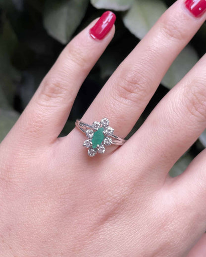 Bague Marguerite Émeraude &amp; Diamants &quot;Camilea&quot; - Elliade Paris