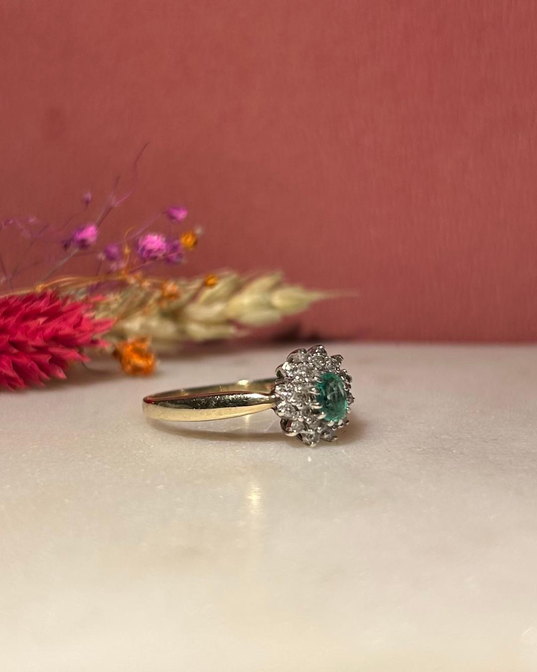 Bague Marguerite Émeraude &amp; Diamants "Camille" - Elliade Paris