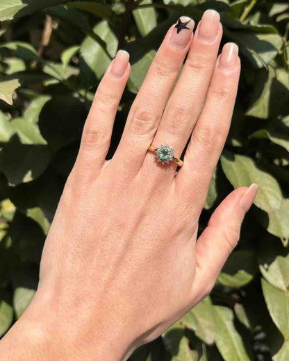 Bague Marguerite Émeraude &amp; Diamants &quot;Camille&quot; - Elliade Paris