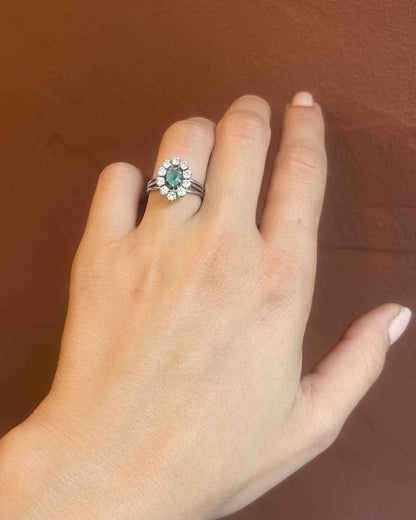 Bague Marguerite émeraude &amp; diamants &quot;Clolie&quot; - Elliade Paris