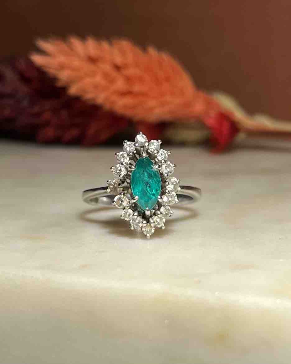 Bague Marguerite émeraude &amp; diamants "Colette" - Elliade Paris