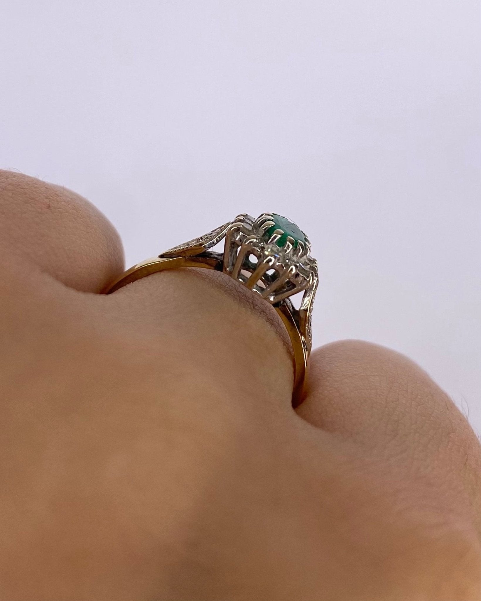 Bague Marguerite Émeraude &amp; Diamants "Déborah" - Elliade Paris