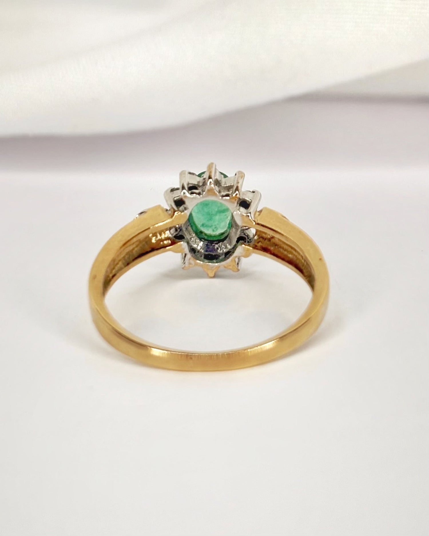 Bague Marguerite Émeraude &amp; Diamants "Donna" - Elliade Paris