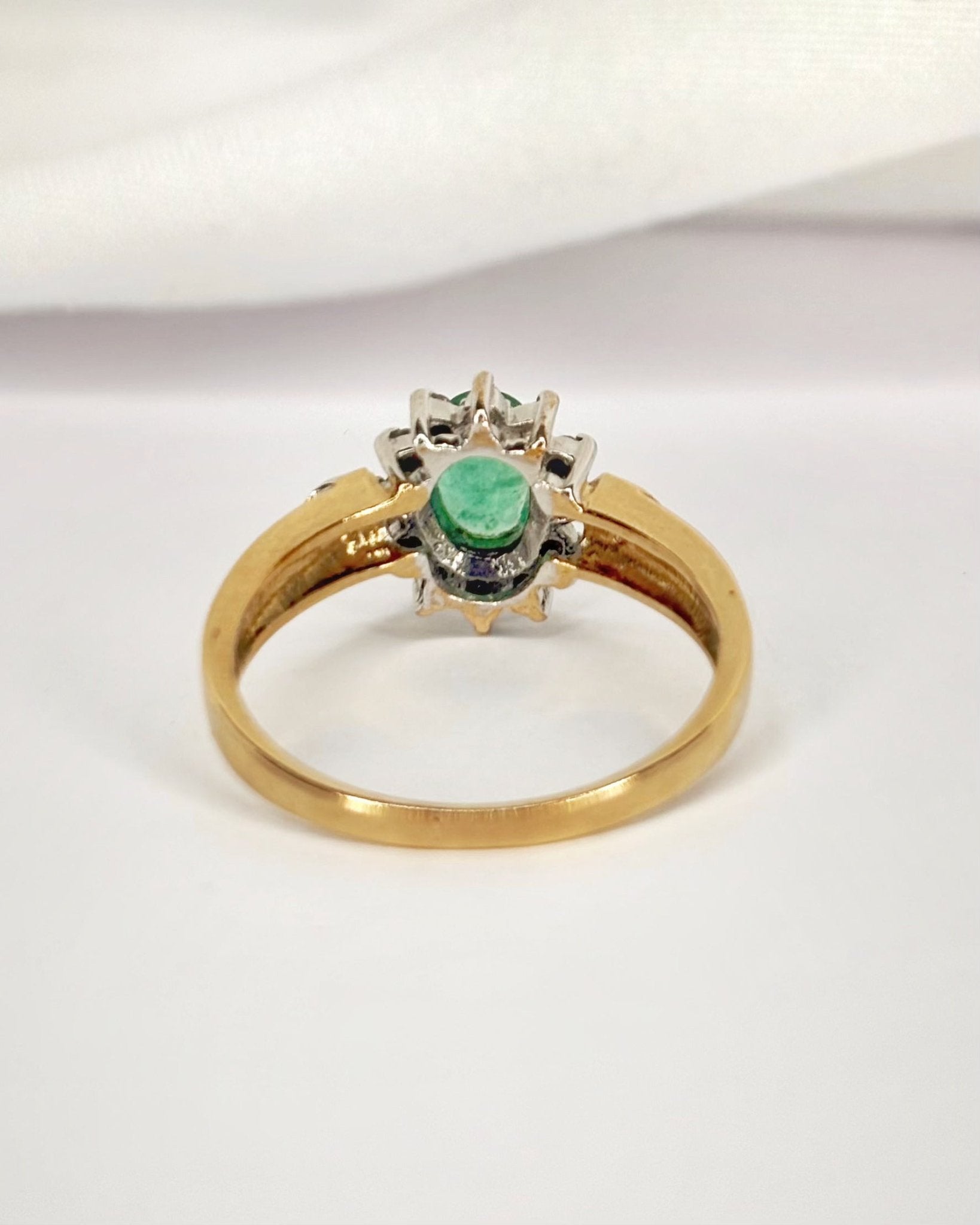 Bague Marguerite Émeraude &amp; Diamants "Donna" - Elliade Paris