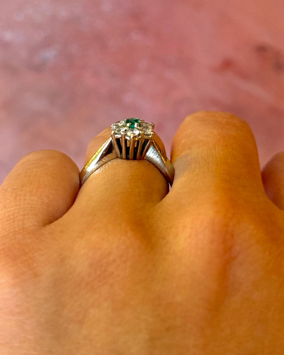 Bague Marguerite Émeraude &amp; Diamants "Elija" - Elliade Paris