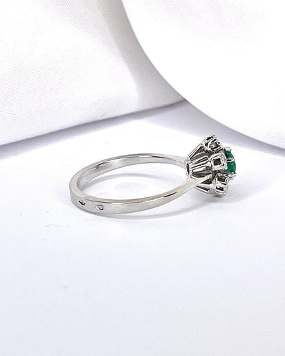 Bague Marguerite Émeraude &amp; Diamants "Esma" - Elliade Paris
