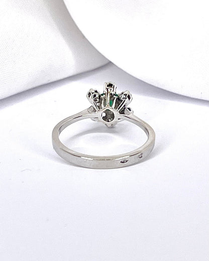 Bague Marguerite Émeraude &amp; Diamants "Esma" - Elliade Paris