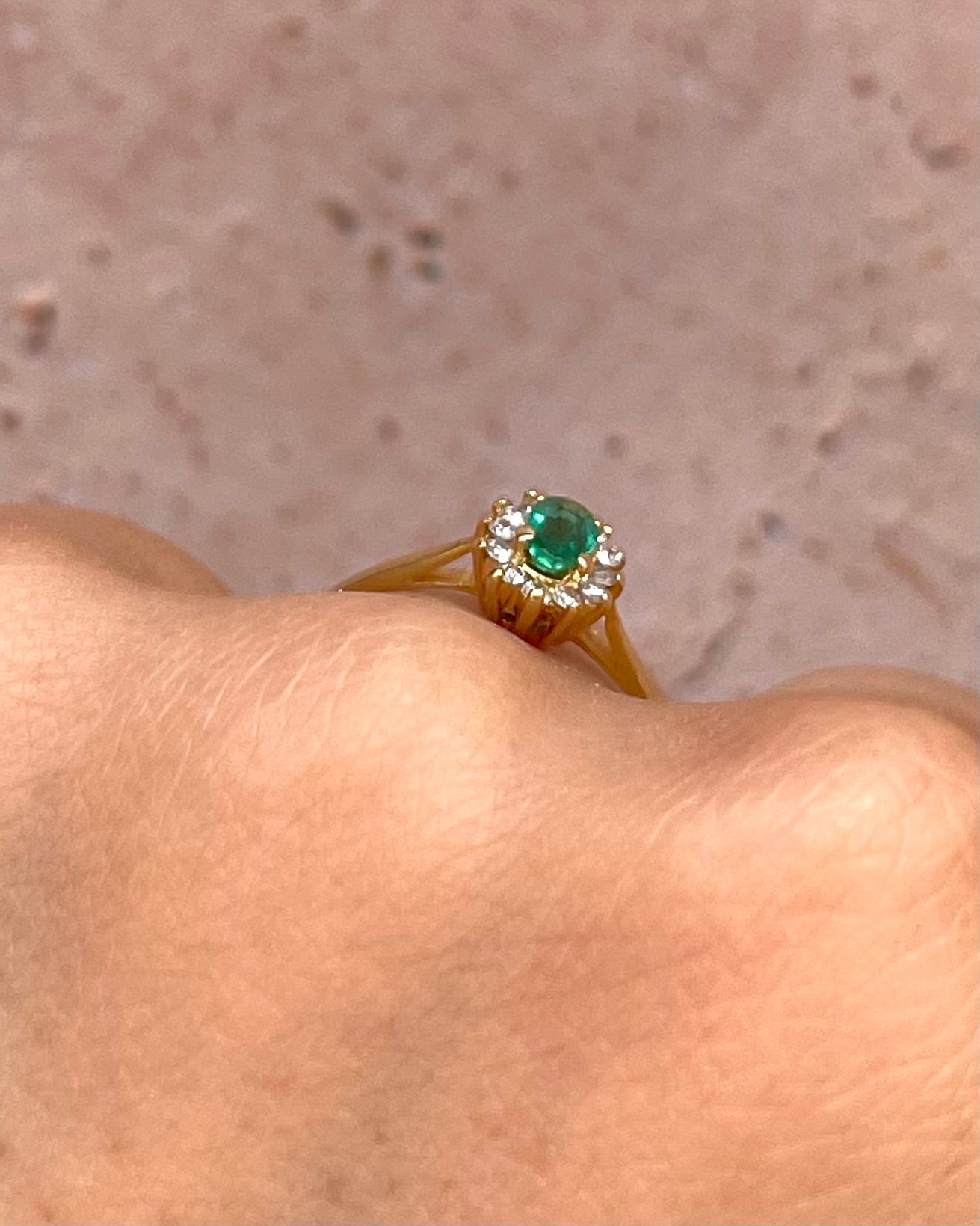Bague Marguerite Émeraude &amp; Diamants "Evana" - Elliade Paris