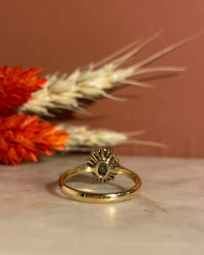 Bague Marguerite Émeraude &amp; Diamants &quot;Evaranne&quot; - Elliade Paris