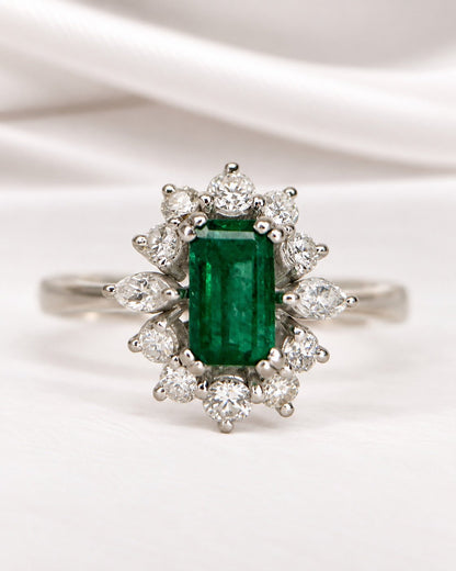 Bague Marguerite Émeraude &amp; Diamants "Gabriella" - Elliade Paris
