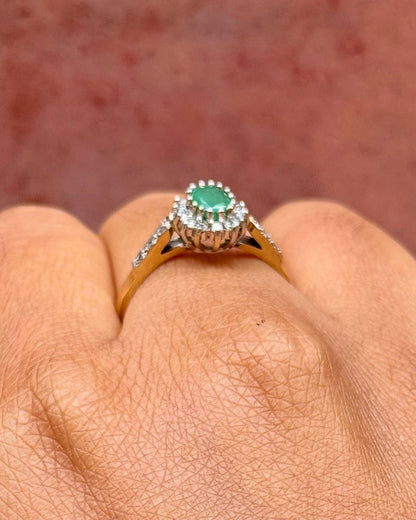 Bague Marguerite Émeraude &amp; Diamants "Jolene" - Elliade Paris