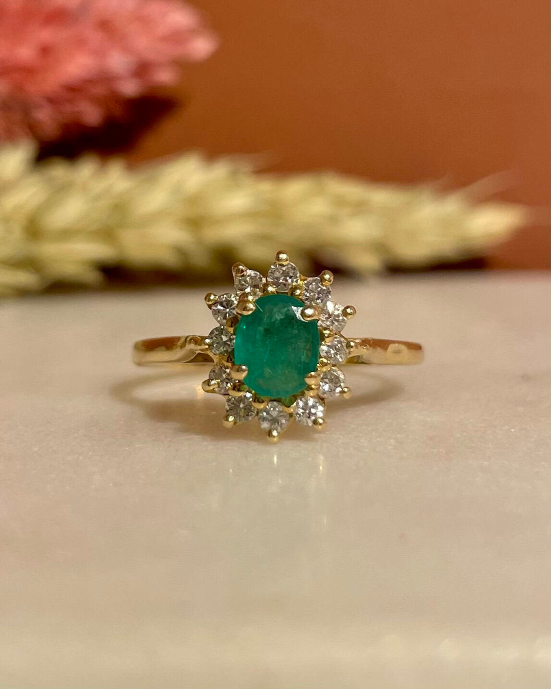 Bague Marguerite Émeraude &amp; Diamants &quot;Khalisa&quot; - Elliade Paris