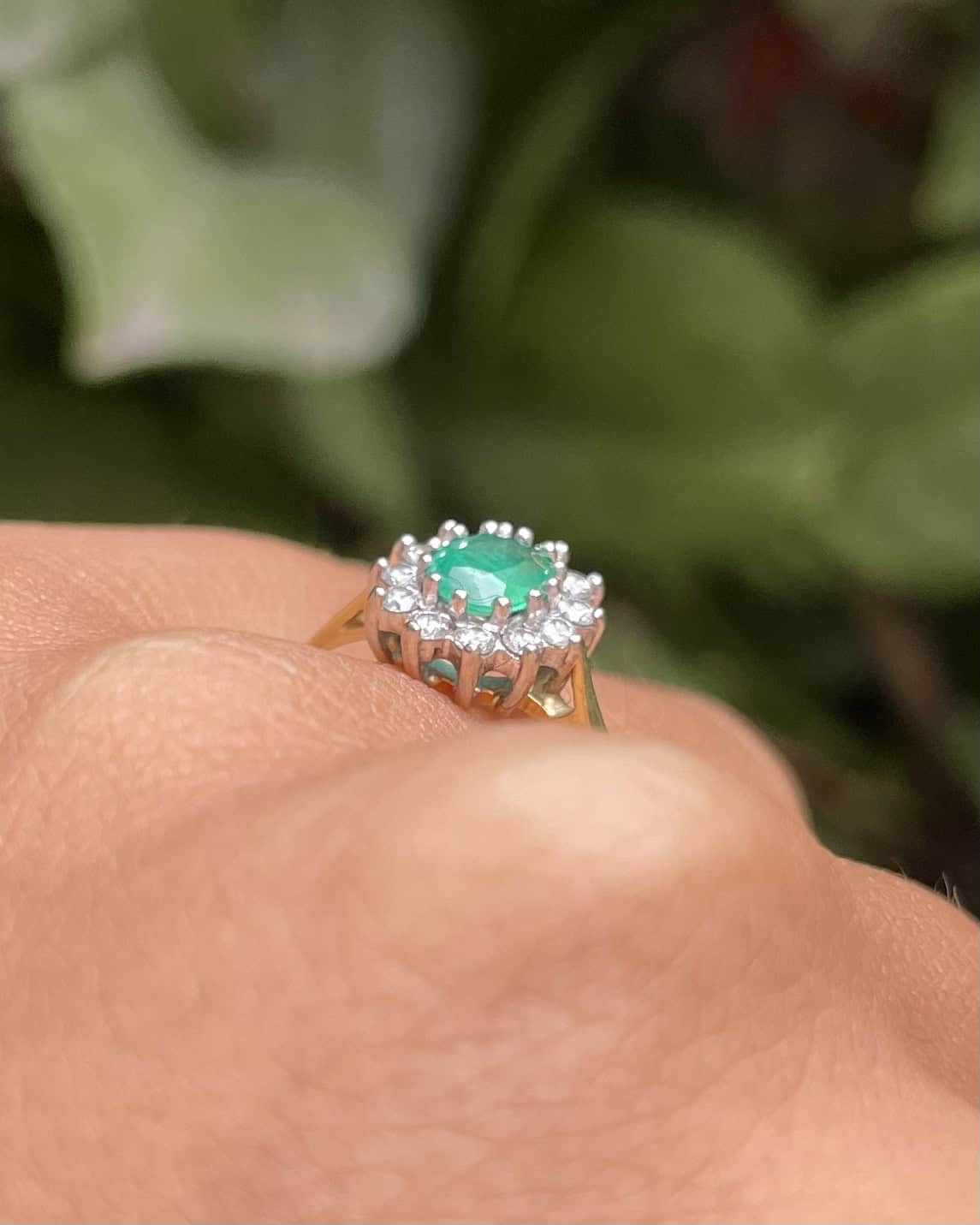 Bague Marguerite Émeraude &amp; Diamants "Krista" - Elliade Paris