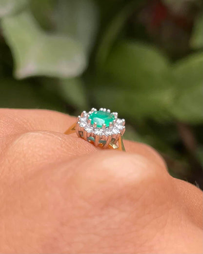 Bague Marguerite Émeraude &amp; Diamants &quot;Krista&quot; - Elliade Paris
