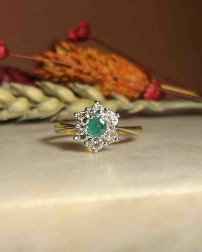 Bague Marguerite émeraude &amp; diamants &quot;Lorianne&quot; - Elliade Paris