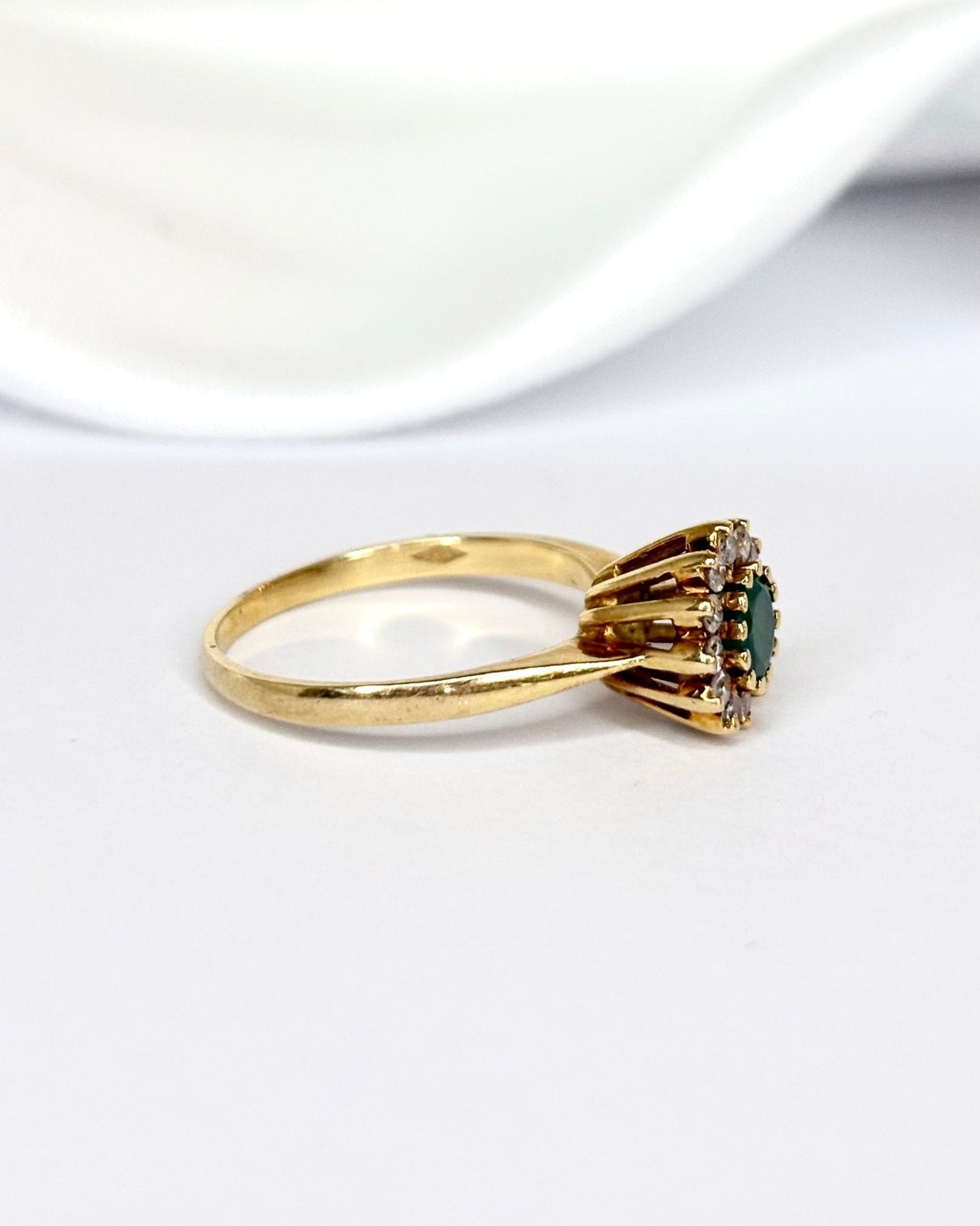 Bague Marguerite Émeraude &amp; Diamants "Louna" - Elliade Paris
