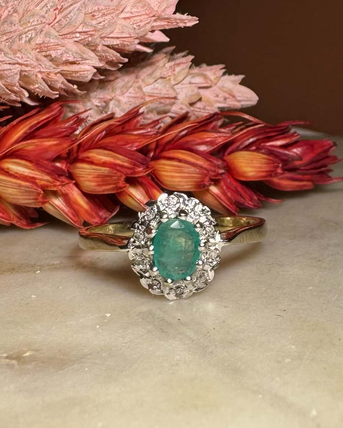 Bague Marguerite Émeraude &amp; Diamants "Lua" - Elliade Paris