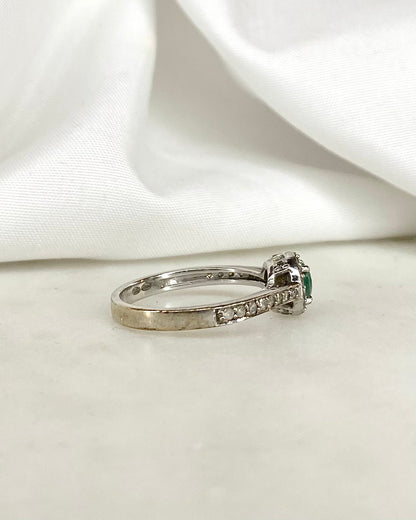 Bague Marguerite Émeraude &amp; Diamants &quot;Mahé&quot; - Elliade Paris