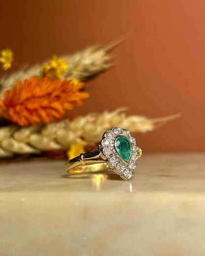 Bague Marguerite Émeraude &amp; Diamants &quot;Mathilda&quot; - Elliade Paris