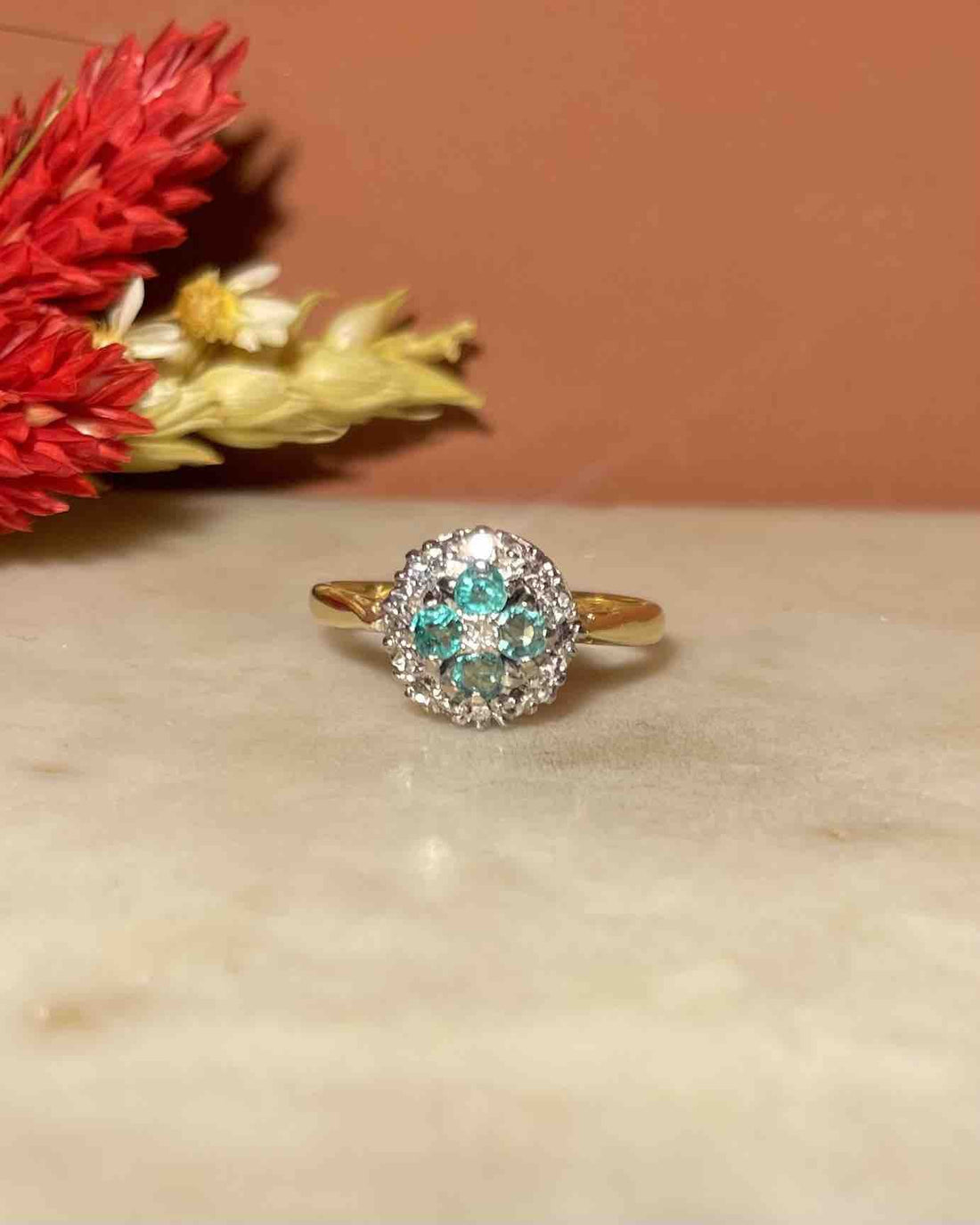 Bague Marguerite émeraude &amp; Diamants &quot;Odile&quot; - Elliade Paris