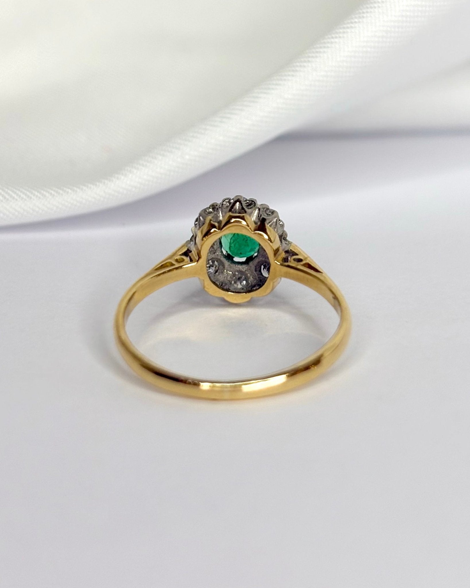 Bague Marguerite Émeraude &amp; Diamants "Shana" - Elliade Paris