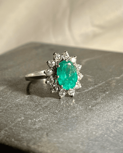 Bague Marguerite émeraude &amp; diamants &quot;Shawna&quot; - Elliade Paris