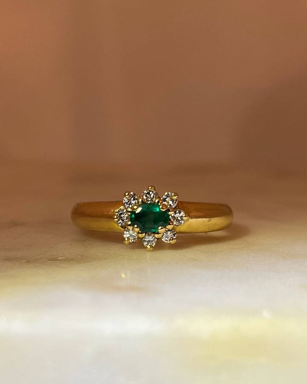 Bague marguerite émeraude &amp; diamants vintage "Cylia " - Elliade Paris