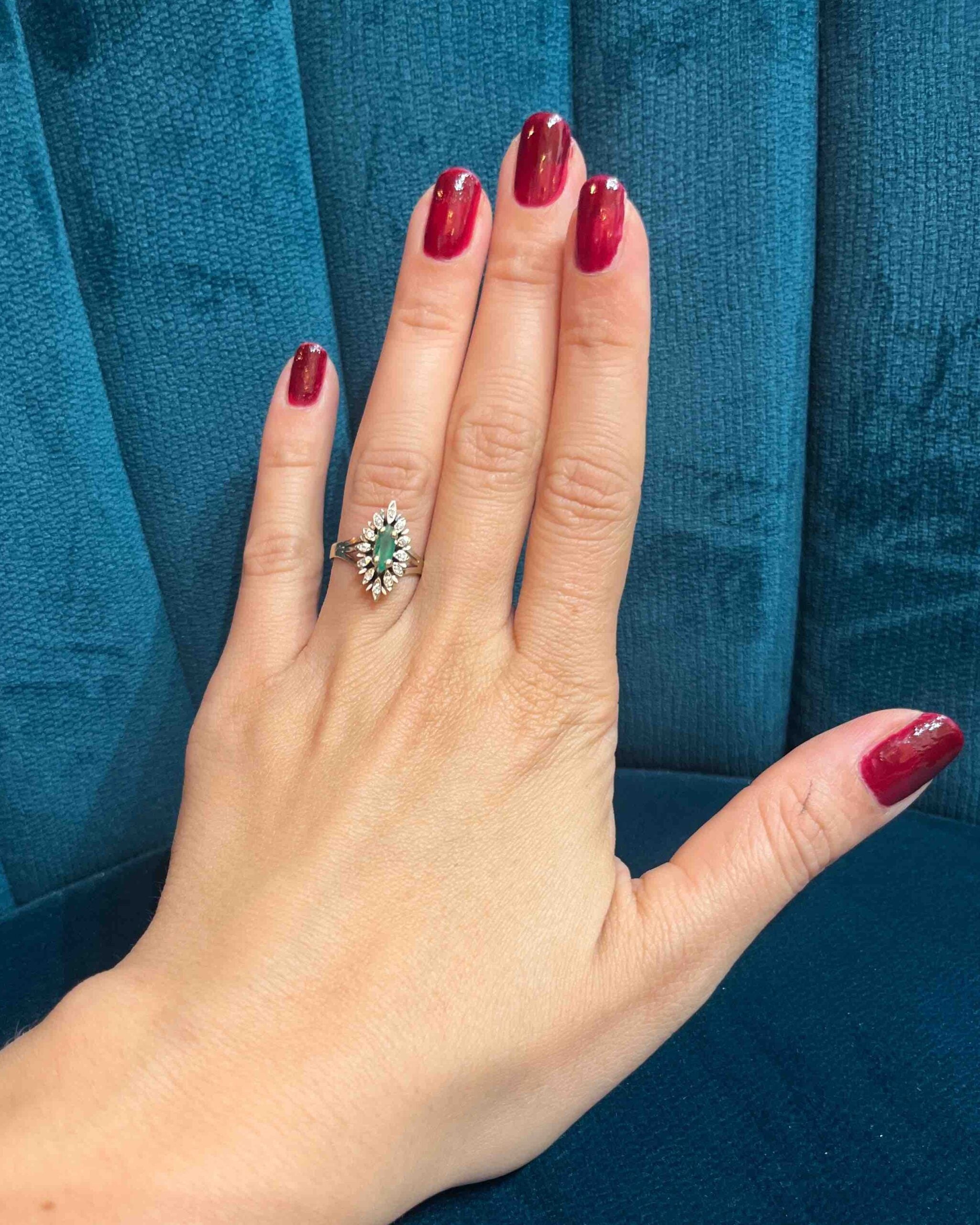 Bague Marguerite émeraude &amp; diamants &quot;Chélia&quot;