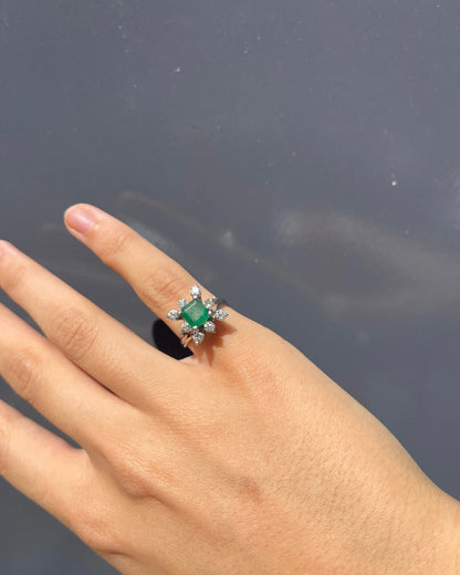 Bague Marguerite Émeraude et Diamants &quot;June&quot; - Elliade Paris