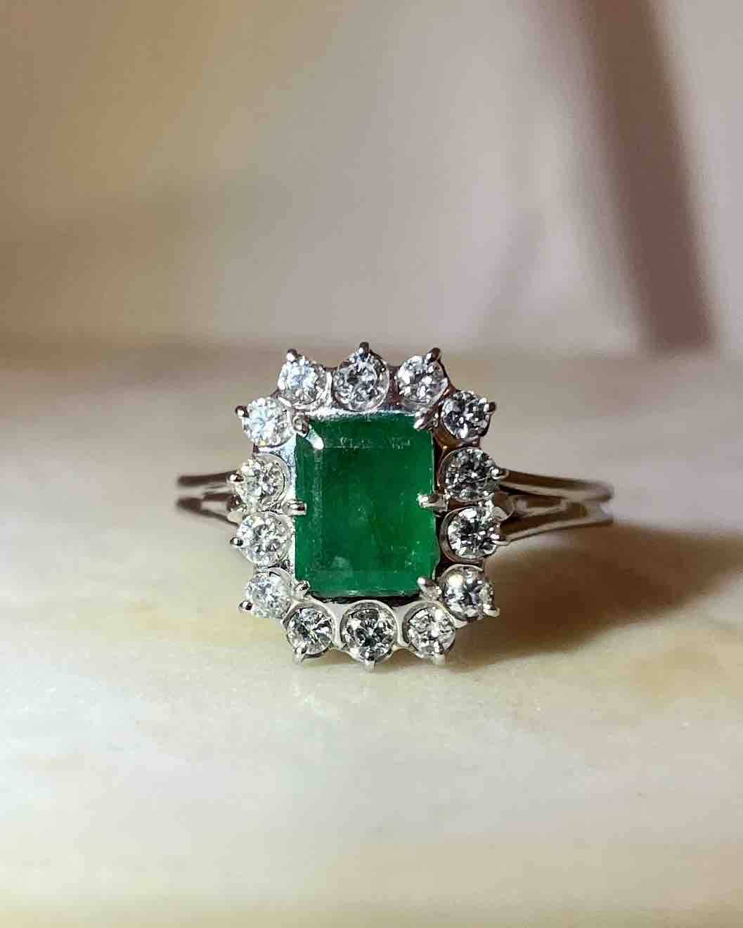 Bague Marguerite Émeraude et Diamants "Ludivine" - Elliade Paris