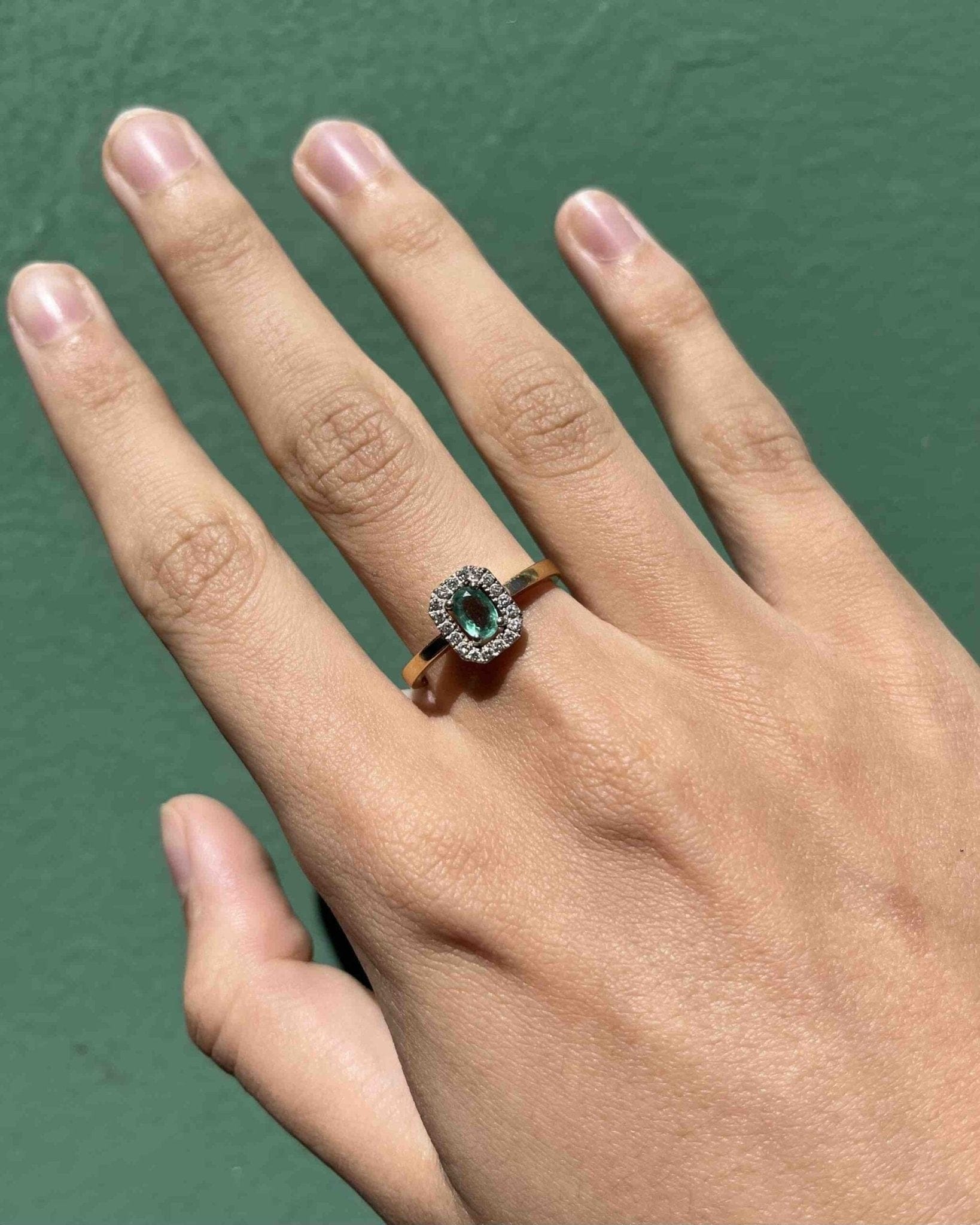 Bague Marguerite Émeraude et Diamants "Selena" - Elliade Paris