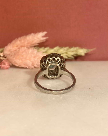 Bague Marguerite Émeraude 2 carats &amp; 30 Diamants &quot;Elsie&quot;