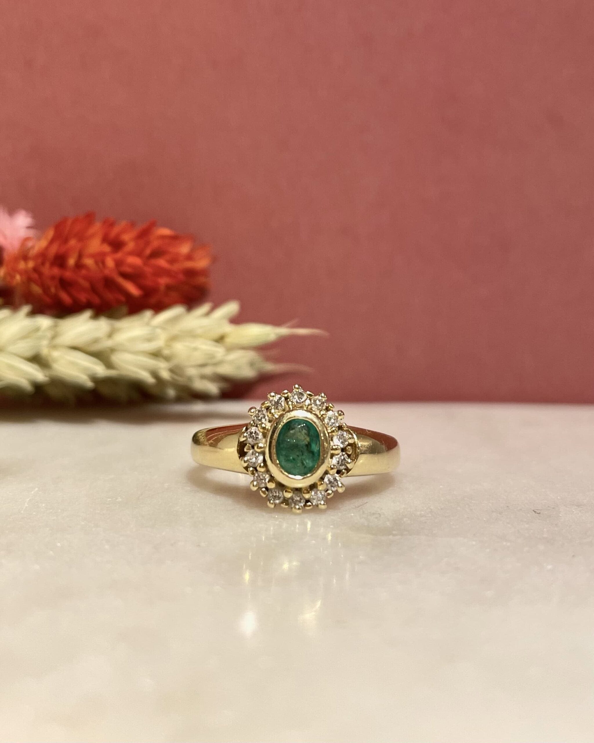 Anillo "Denise" con margaritas de esmeralda y diamantes