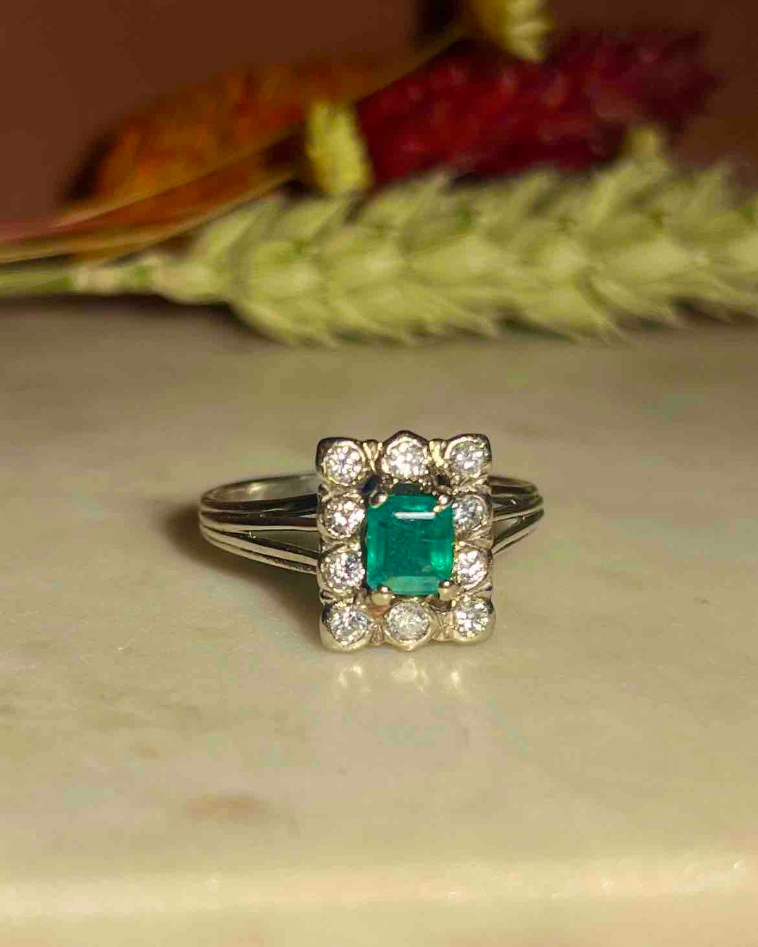 Bague Marguerite Émeraude et Diamants &quot;Alicia&quot;