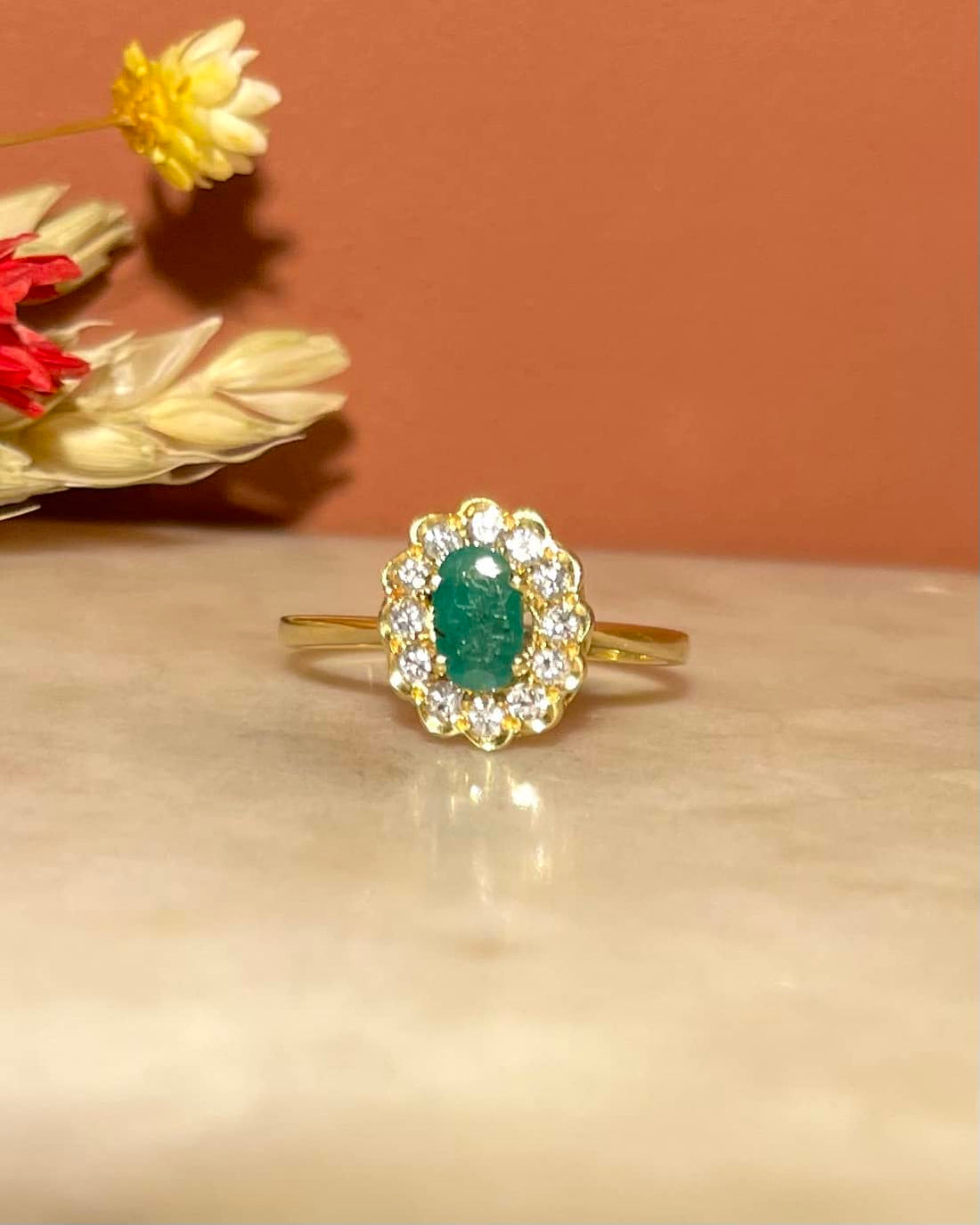 Bague Marguerite Émeraude 0.30 Carat &amp; Diamants &quot;Bryanna&quot;
