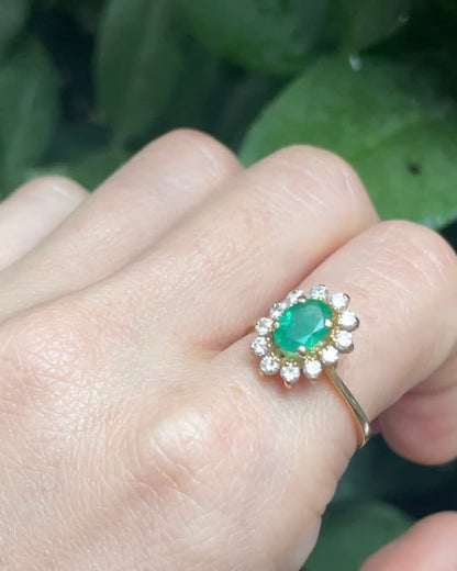 Bague Marguerite Émeraude 0.60 carat &amp; Diamants &quot;Niamh&quot;