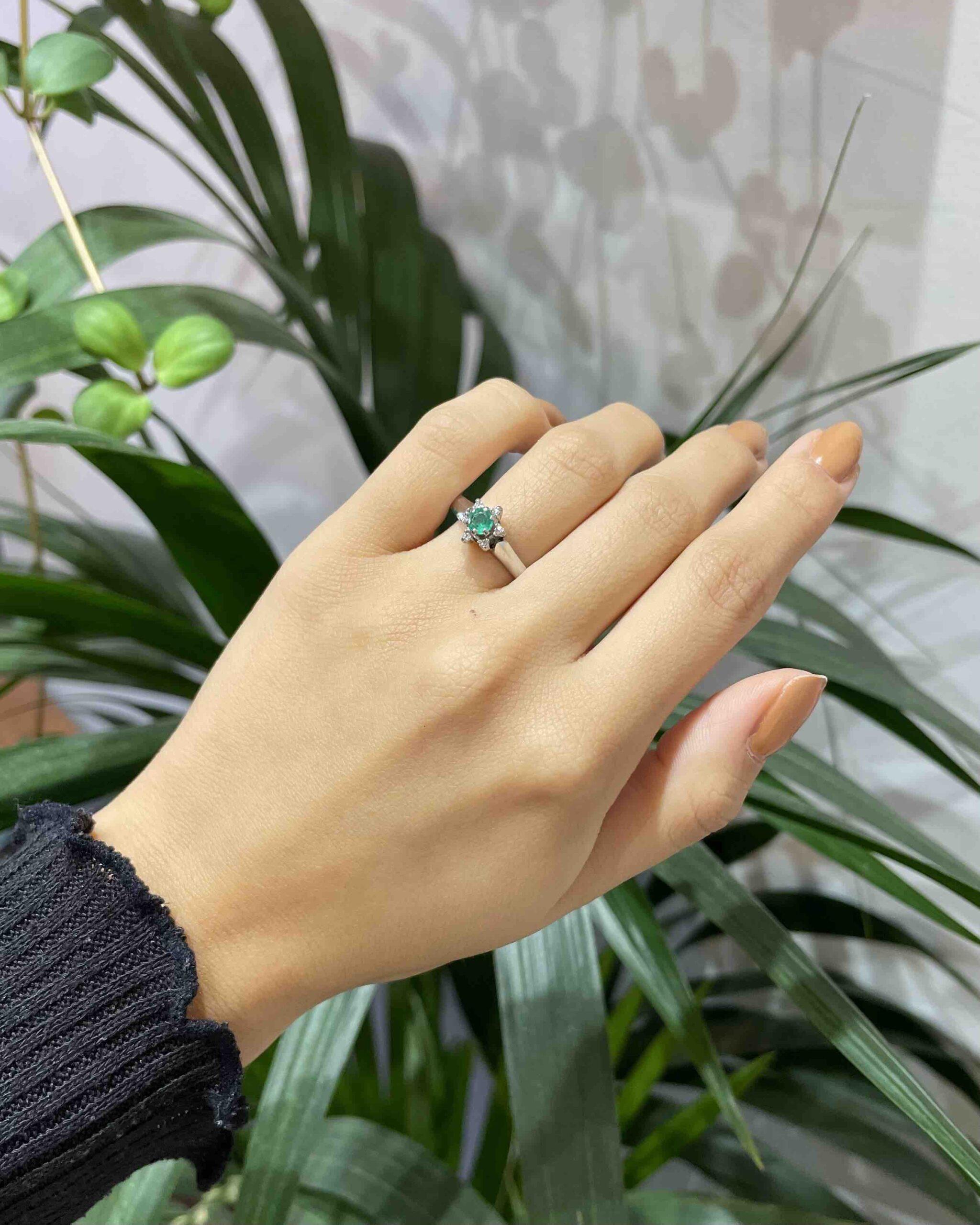 "Doriane" Emerald &amp;amp; Diamond Daisy Ring 