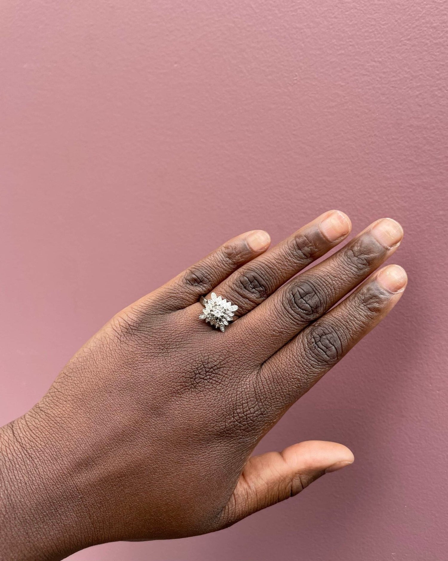 Bague Marguerite Fleur 17 Diamants &quot;Norah&quot; - Elliade Paris