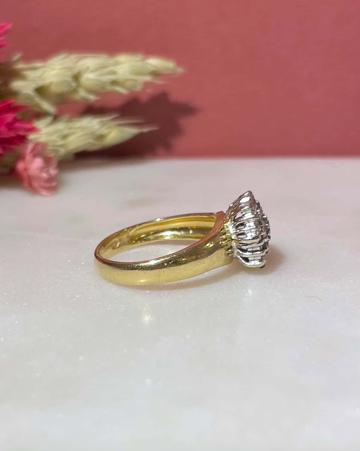 Bague Marguerite Fleur 25 Diamants 0.54 carat &quot;Faustine&quot; - Elliade Paris