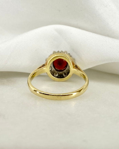 Bague Marguerite Grenat 1.05 carat &amp; 8 Diamants &quot;Kate&quot; - Elliade Paris
