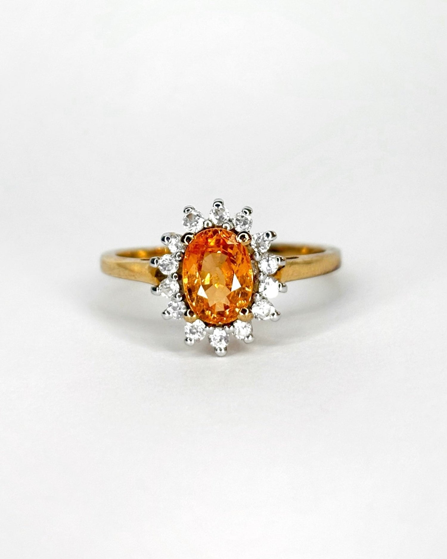Bague Marguerite Grenat Hessonite 1.40 carat &amp; 14 Topazes Blanches &quot;Orlane&quot; - Elliade Paris
