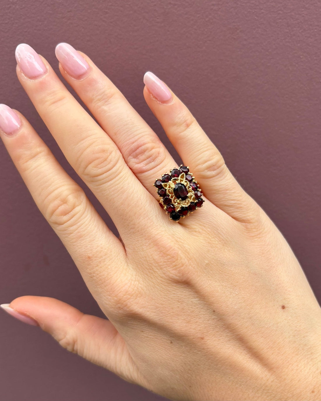 Bague Marguerite Grenats 4.60 Carats &quot;Lina&quot; - Elliade Paris