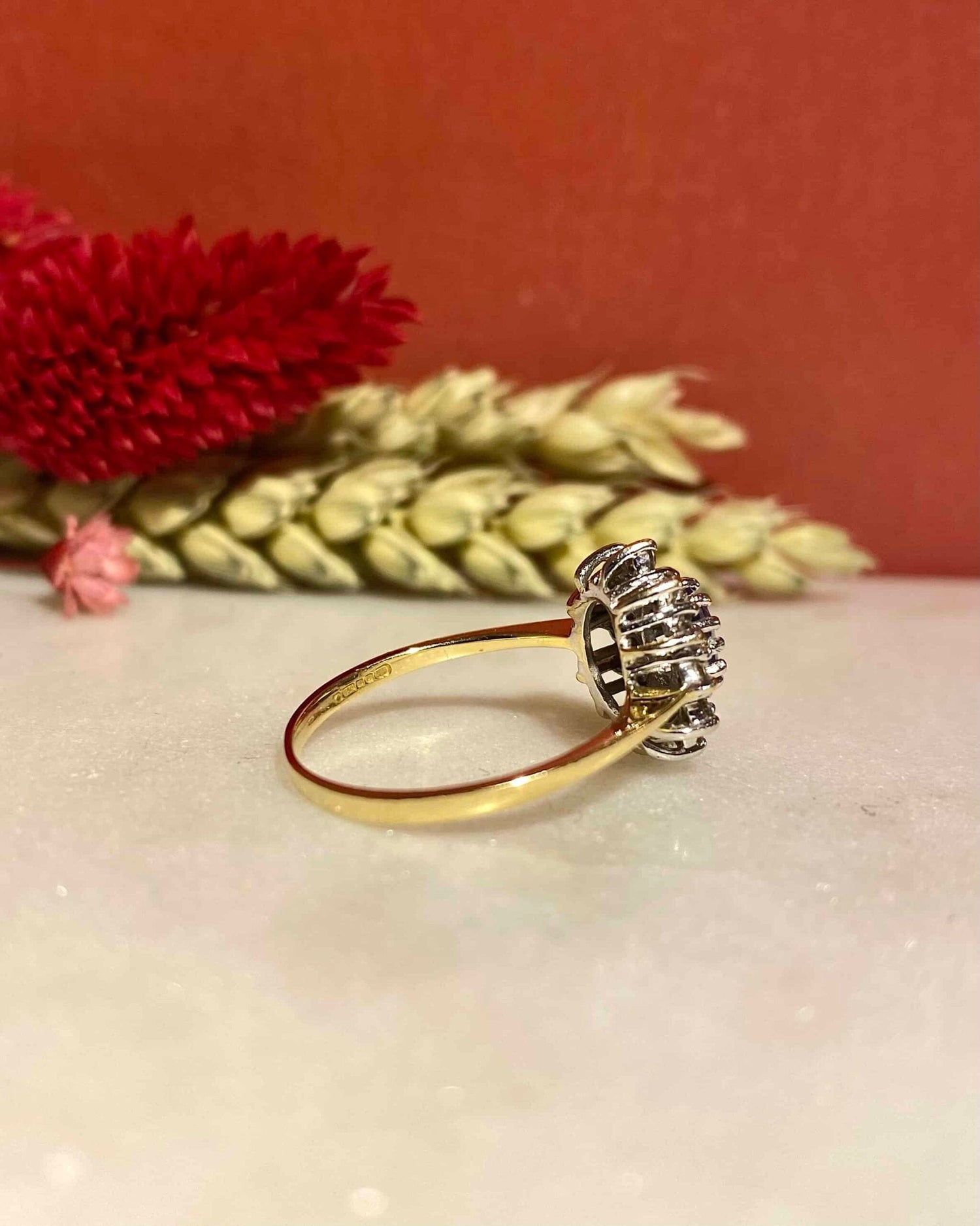 Bague Vintage Marguerite Iolite &amp; Diamants "Hortense" - Elliade Paris