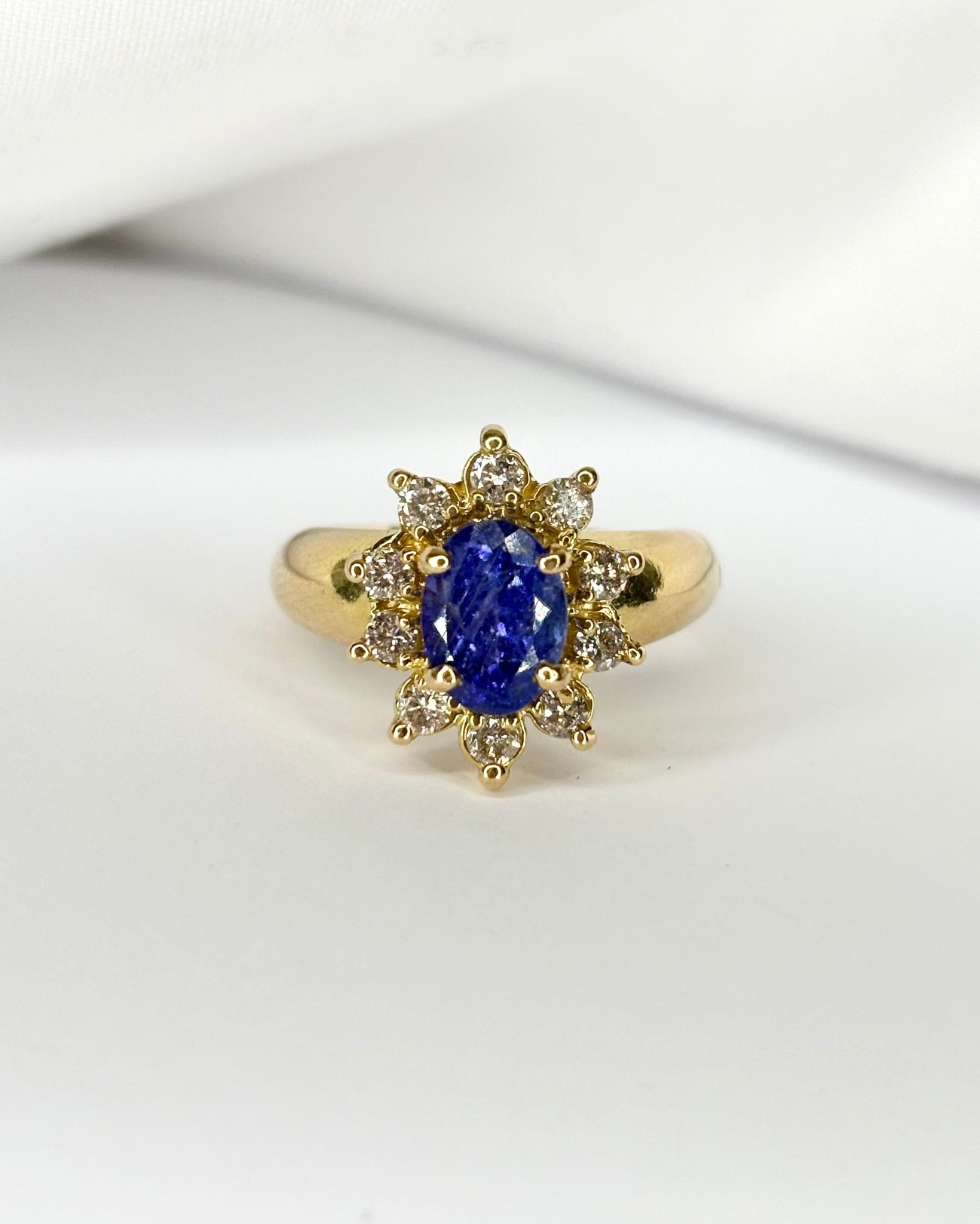Bague Marguerite Jonc Tanzanite 1.55 carats &amp; Diamants “Garance” - Elliade Paris