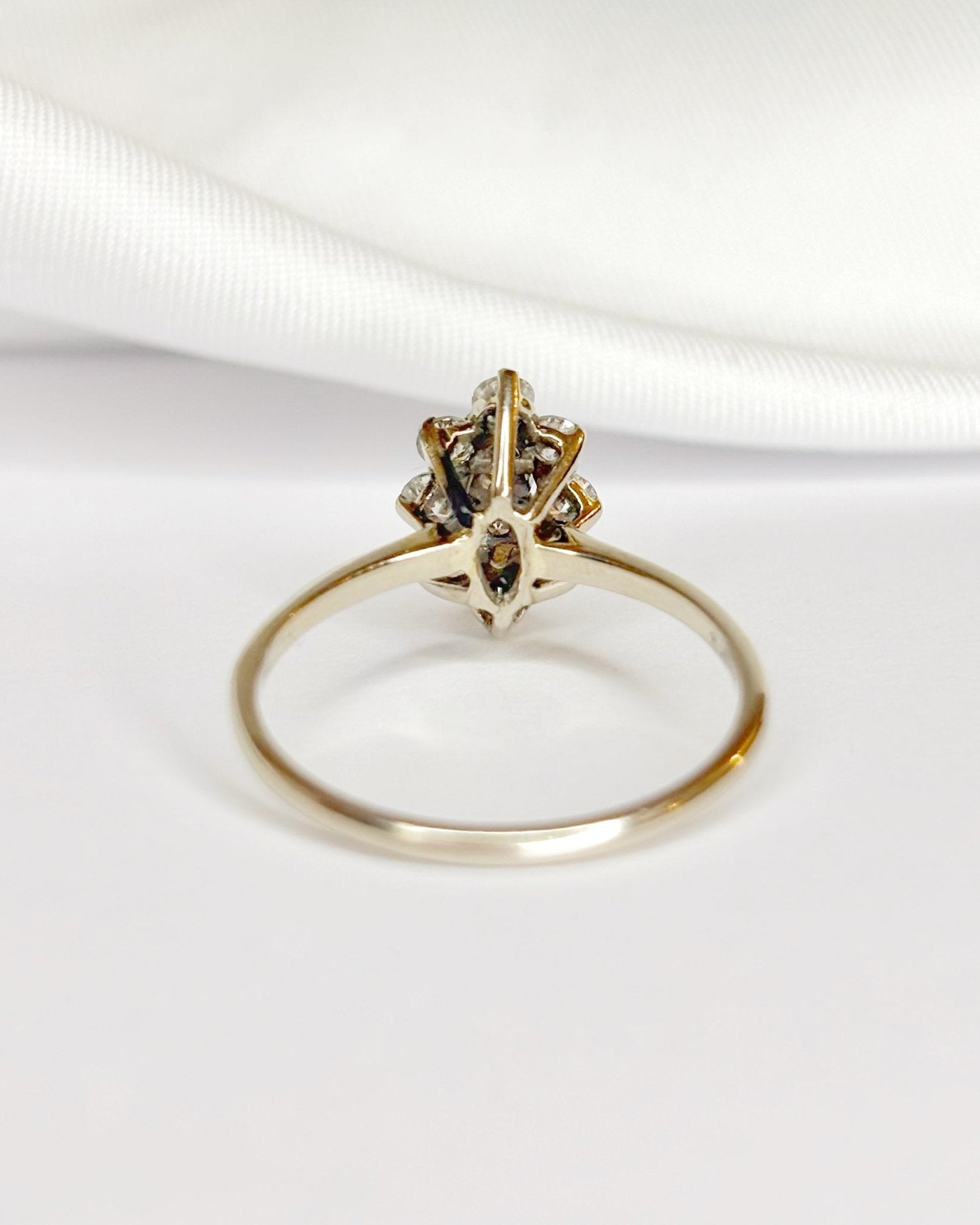 Bague Marguerite Marquise Diamants 0.40 carat "Chiara" - Elliade Paris