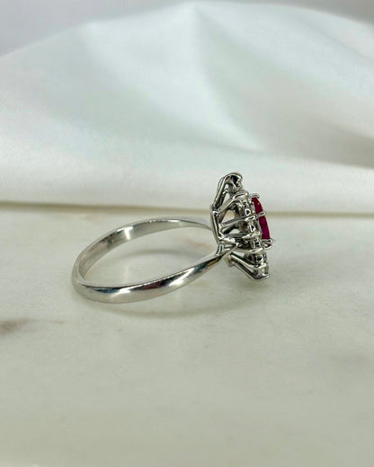 Bague Marguerite Marquise Rubis 0.56 carat &amp; Diamants 0.42 carat &quot;Victoire&quot; - Elliade Paris