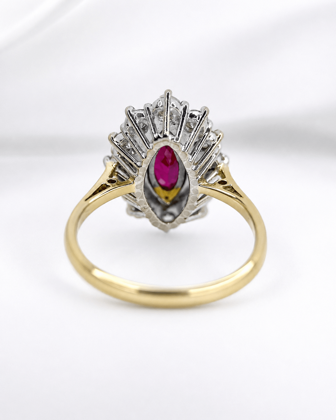 Bague Marguerite Marquise Rubis 1.17 carat &amp; Diamants 0.60 carat 4.98g "Stephanie" - Elliade Paris