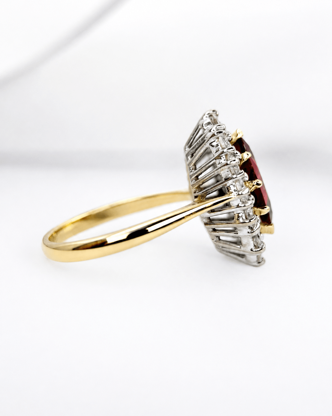 Bague Marguerite Marquise Rubis 1.17 carat &amp; Diamants 0.60 carat 4.98g "Stephanie" - Elliade Paris