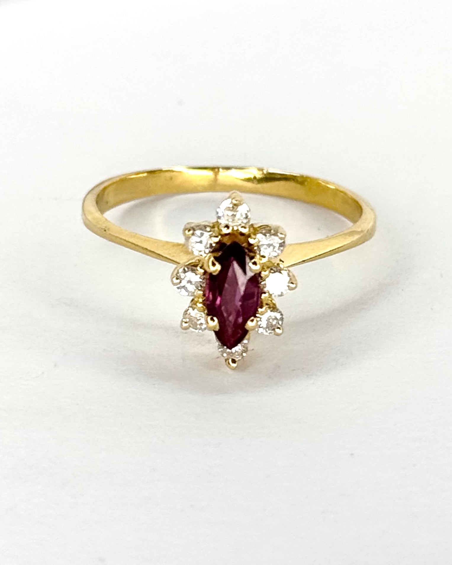 Bague Marguerite Marquise Rubis &amp; Diamants "Inya" - Elliade Paris