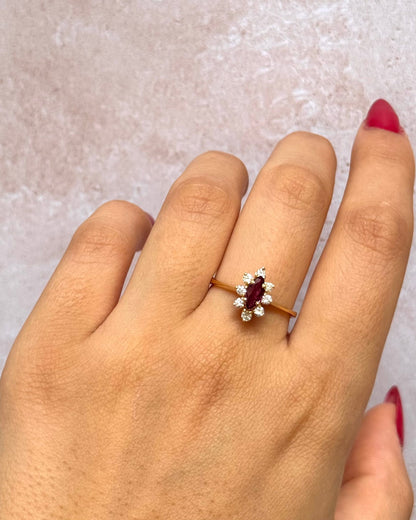 Bague Marguerite Marquise Rubis &amp; Diamants "Inya" - Elliade Paris